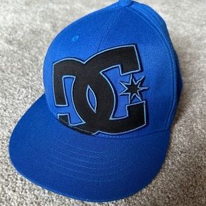 DC Ya Heard Flexfit Kids Hat, Royal Blue with Black, 6 1/2 - 6 7/8, Like New